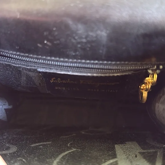 Salvatore Ferragamo Gancini leather 2-way Kelly shoulder bag - Picture 13 of 16